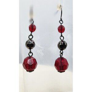 Red & Black Beaded Dangle Earrings On Chain